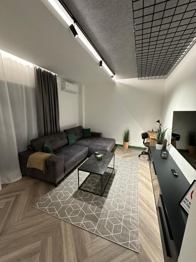 Luxury By The Lake Ap 28 سيبيو المظهر الخارجي الصورة