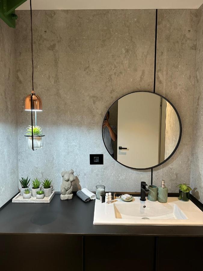 Luxury By The Lake Ap 28 سيبيو المظهر الخارجي الصورة
