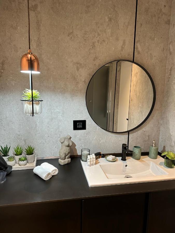 Luxury By The Lake Ap 28 سيبيو المظهر الخارجي الصورة