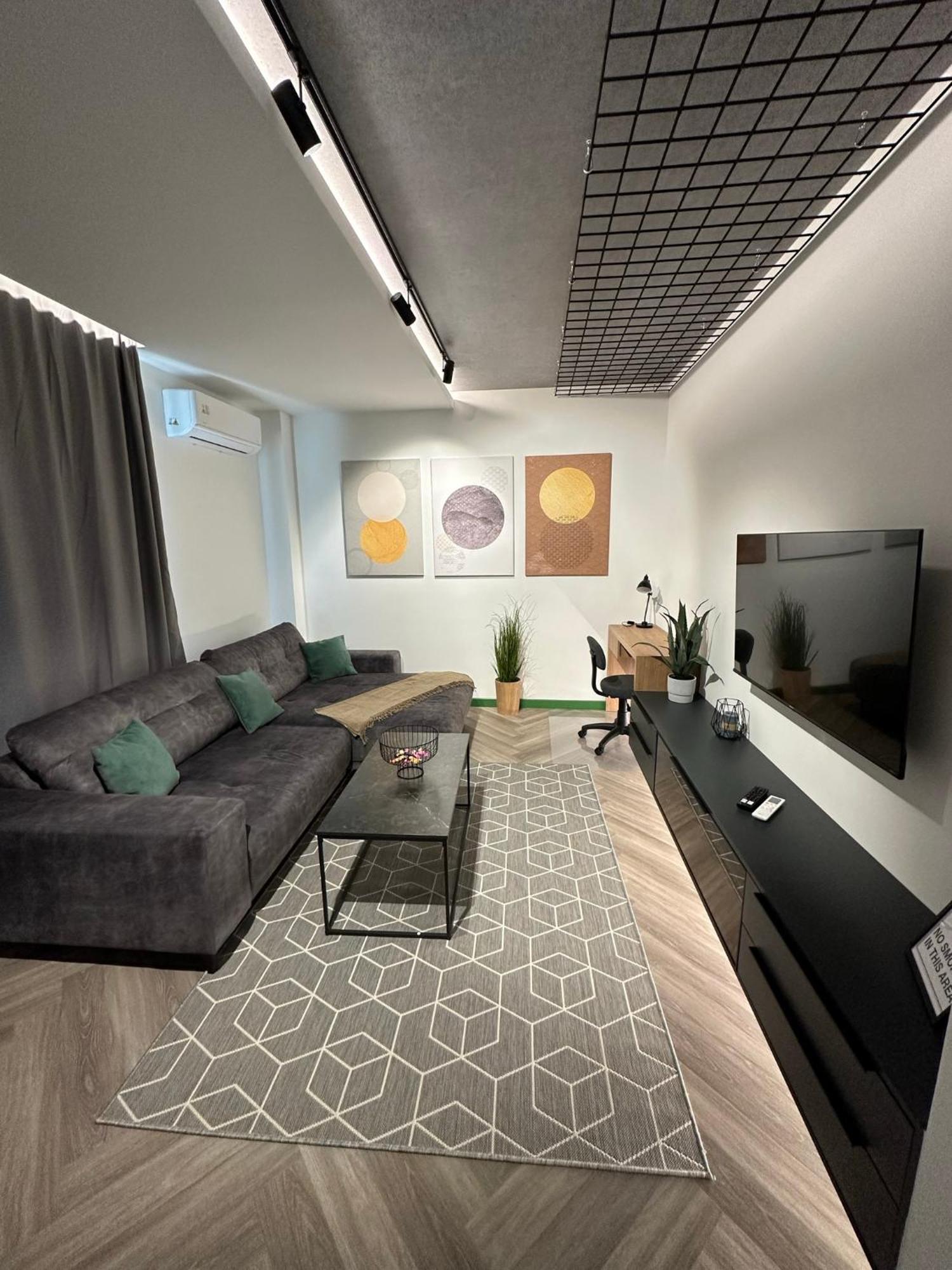 Luxury By The Lake Ap 28 سيبيو المظهر الخارجي الصورة